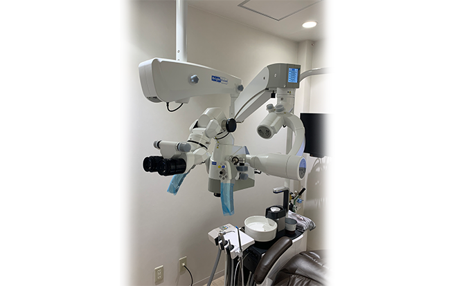 マイクロスコープ(歯科専用の顕微鏡)